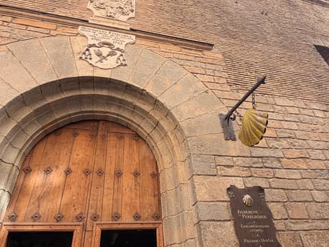 Municipal Albergue de Jesús y María photo 3